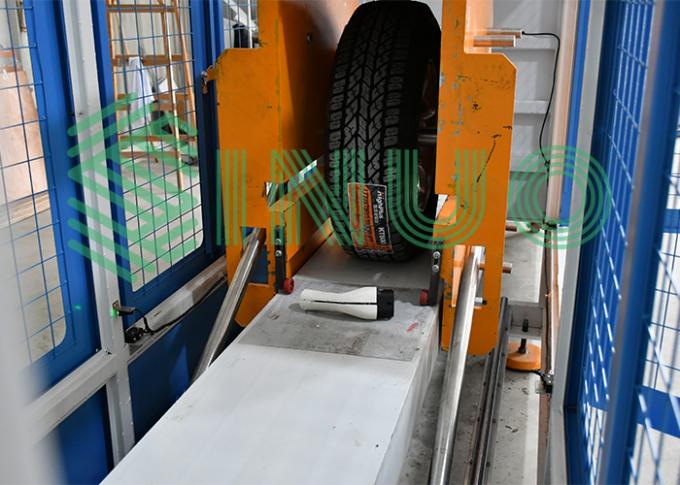 Commande du véhicule électrique IEC62196-1 au-dessus d'équipement de test avec le pneu P225/75R1 1